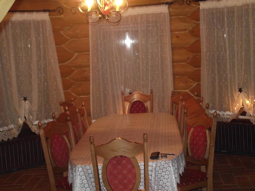 Cabana Piatra Runcului Vatra Moldoviţei Εξωτερικό φωτογραφία