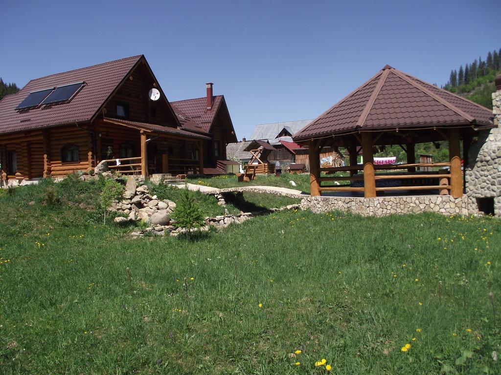 Cabana Piatra Runcului Vatra Moldoviţei Εξωτερικό φωτογραφία