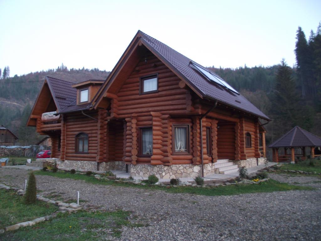 Cabana Piatra Runcului Vatra Moldoviţei Εξωτερικό φωτογραφία