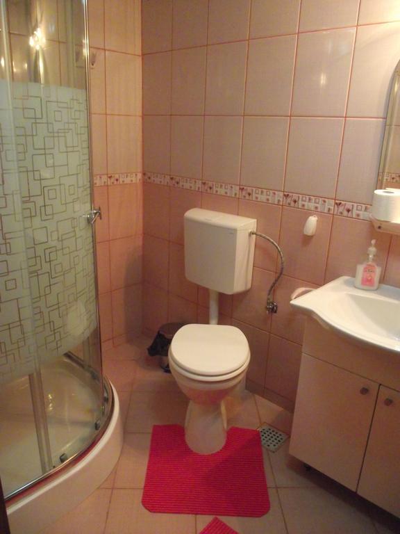 Cabana Piatra Runcului Vatra Moldoviţei Δωμάτιο φωτογραφία